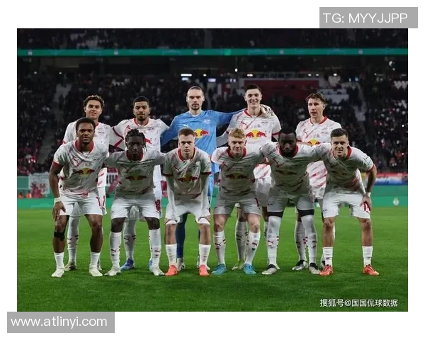 德甲第14轮战罢，积分榜格式益发严重：欧冠座位竞赛白热化